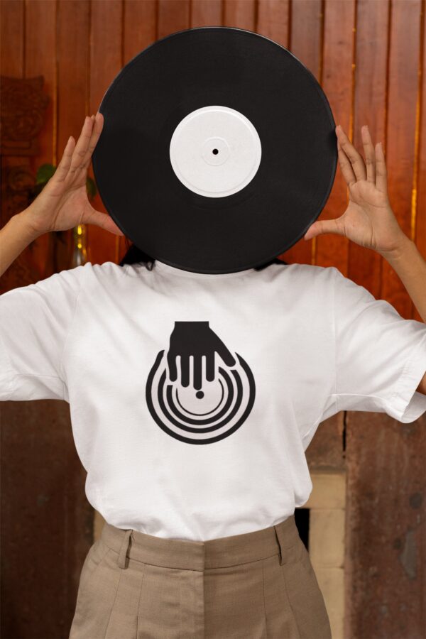 Hands on the rhythm - Image 3